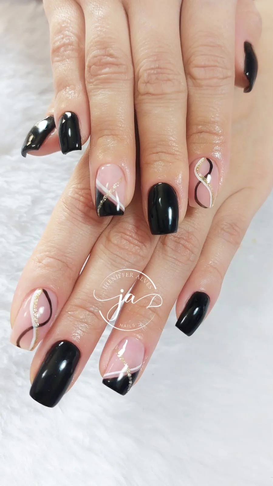 Trabalho em unhas