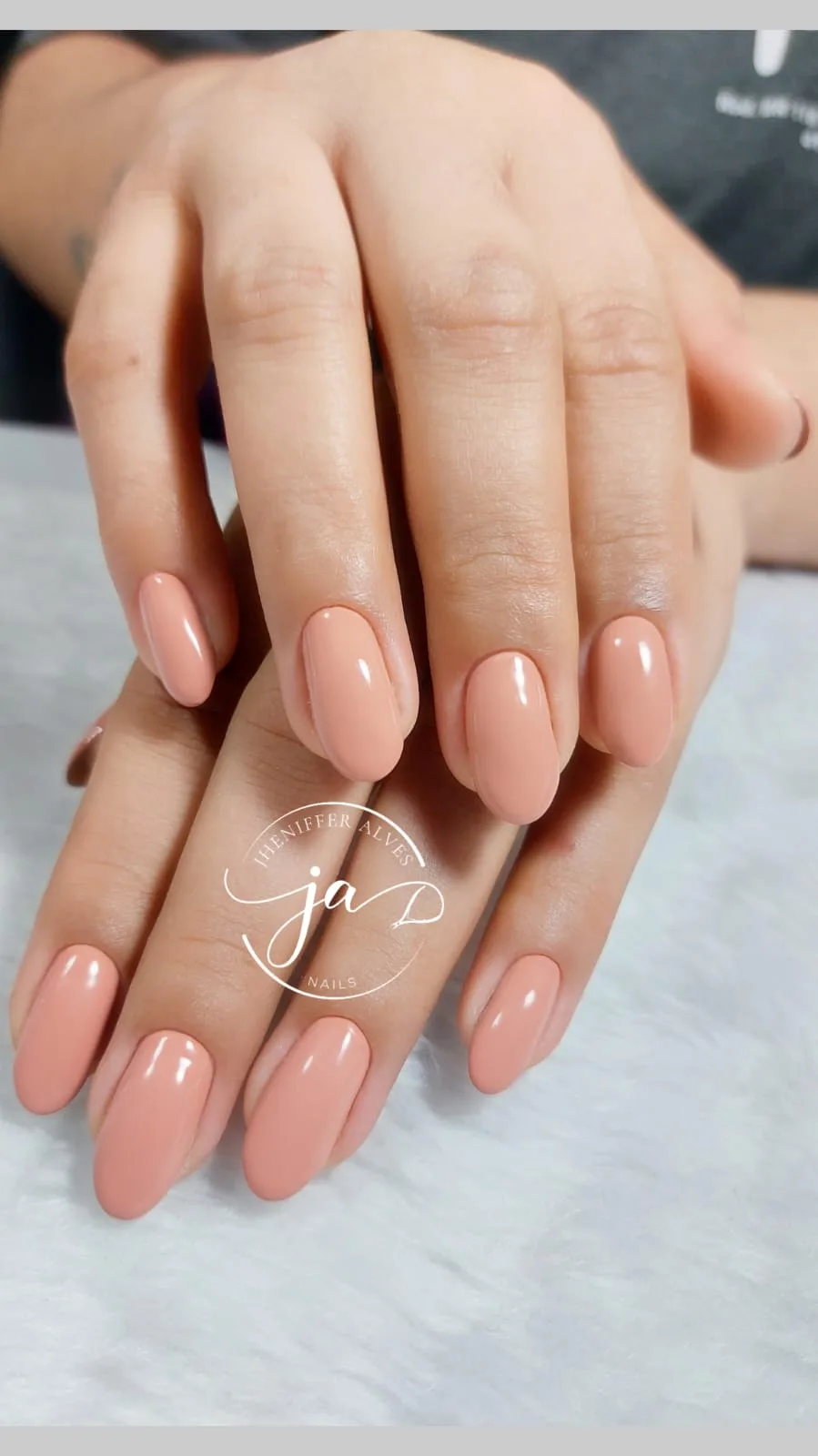 Unhas em nude rosado